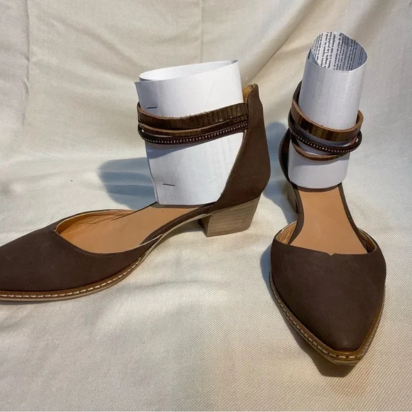 Sundance Dark Brown Women's Heels - Picture 5 of 6